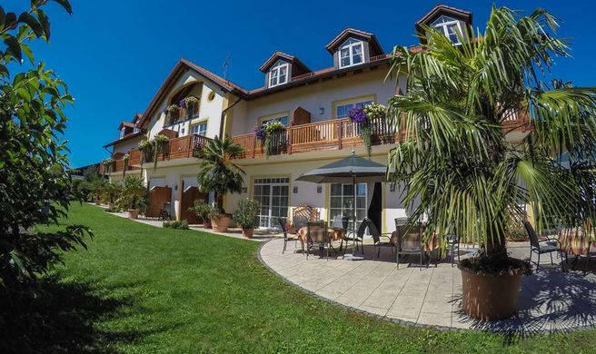 Glasl's Landhotel Exterior