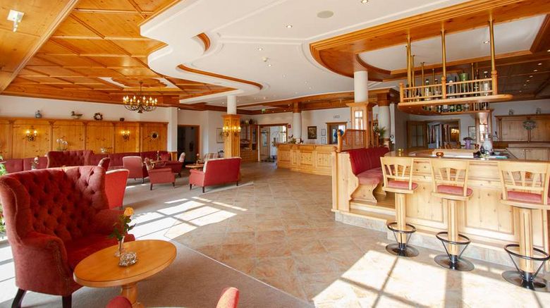 <b>Glasl's Landhotel Restaurant</b>. Images powered by <a href="https://iceportal.shijigroup.com/" title="IcePortal" target="_blank">IcePortal</a>.