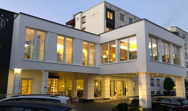 Eden Hotel Exterior