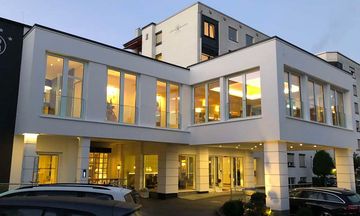 Eden Hotel