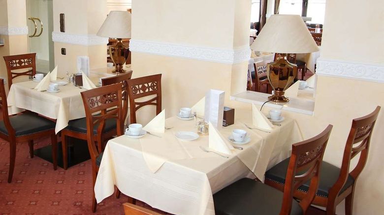 <b>Eden Hotel Restaurant</b>. Images powered by <a href="https://iceportal.shijigroup.com/" title="IcePortal" target="_blank">IcePortal</a>.