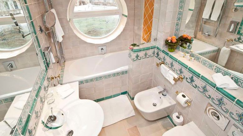 <b>Hospederia La Casa Room</b>. Images powered by <a href="https://iceportal.shijigroup.com/" title="IcePortal" target="_blank">IcePortal</a>.