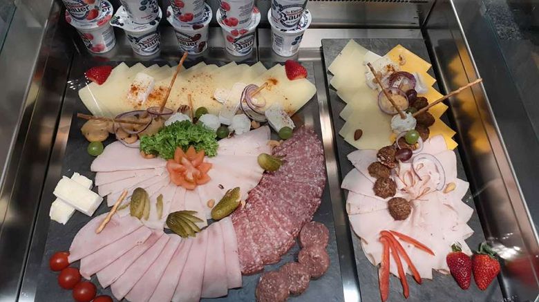<b>McDreams Hotel Munchen Airport Restaurant</b>. Images powered by <a href="https://iceportal.shijigroup.com/" title="IcePortal" target="_blank">IcePortal</a>.