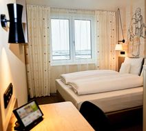 McDreams Hotel Munchen Airport Room