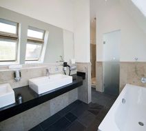 Qube Hotel Bergheim Room