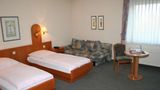 <b>Hotel Hubertus Room</b>. Images powered by <a href="https://iceportal.shijigroup.com/" title="IcePortal" target="_blank">IcePortal</a>.