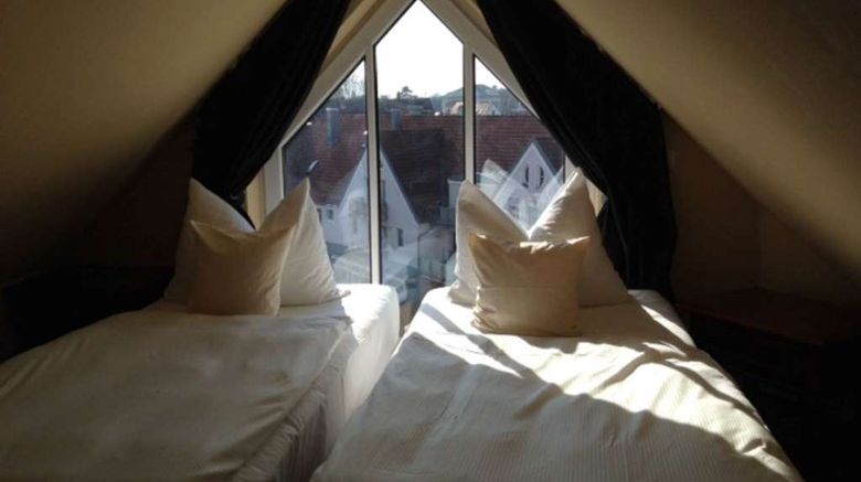 <b>Moosburger Hof Hotel Room</b>. Images powered by <a href="https://iceportal.shijigroup.com/" title="IcePortal" target="_blank">IcePortal</a>.
