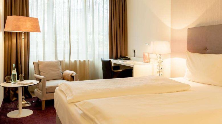 <b>Parkhotel FRITZ am Brunnen Room</b>. Images powered by <a href="https://iceportal.shijigroup.com/" title="IcePortal" target="_blank">IcePortal</a>.