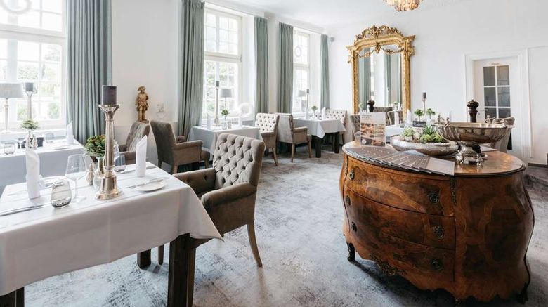 <b>Parkhotel FRITZ am Brunnen Restaurant</b>. Images powered by <a href="https://iceportal.shijigroup.com/" title="IcePortal" target="_blank">IcePortal</a>.