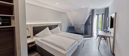Zum Roten Baeren Room