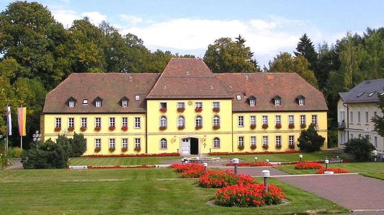 Hotel Alexandersbad Exterior