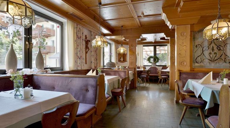 <b>Hotel Mesnerwirt Restaurant</b>. Images powered by <a href="https://iceportal.shijigroup.com/" title="IcePortal" target="_blank">IcePortal</a>.