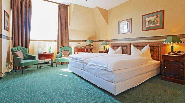 <b>Villa Westerberge Room</b>. Images powered by <a href="https://iceportal.shijigroup.com/" title="IcePortal" target="_blank">IcePortal</a>.