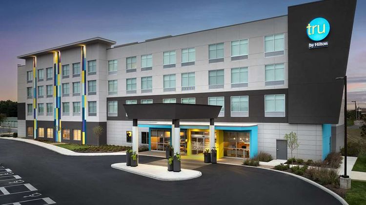 Tru by Hilton Columbus East Broad Exterior