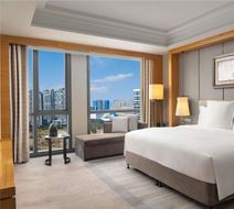 Pullman Haining Room