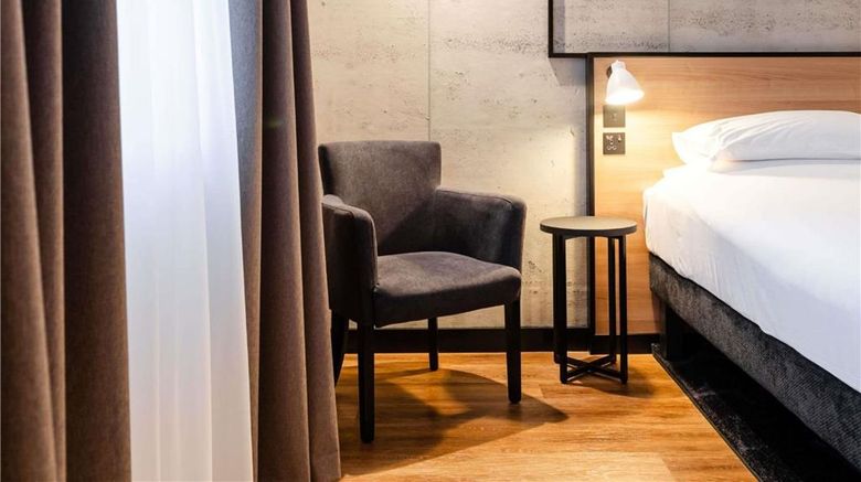 <b>Ibis Coleraine Riverside Room</b>. Images powered by <a href="https://iceportal.shijigroup.com/" title="IcePortal" target="_blank">IcePortal</a>.