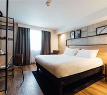 Ibis Coleraine Riverside Exterior