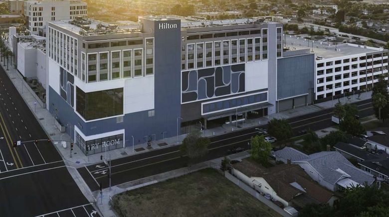 <b>Hilton Buena Park Exterior</b>. Images powered by <a href="https://iceportal.shijigroup.com/" title="IcePortal" target="_blank">IcePortal</a>.