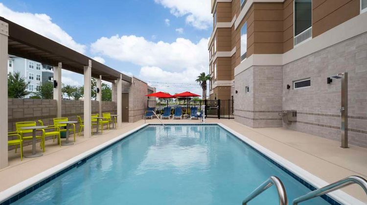 Home2 Stes by Hilton Orlando S Davenport Pool