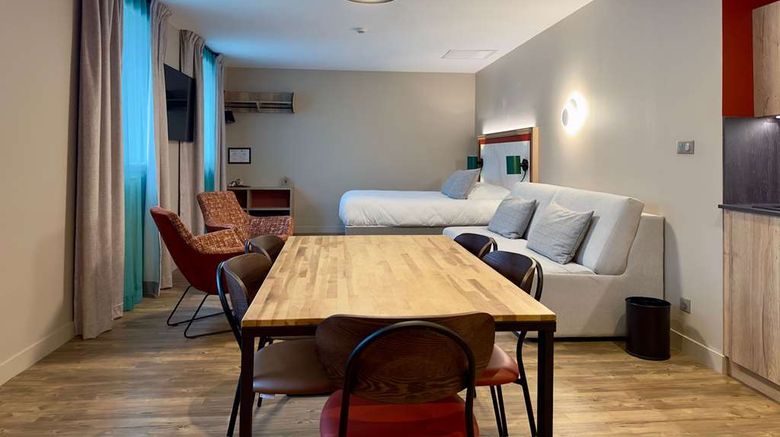 <b>Best Western Hotel Coeur de Maurienne Room</b>. Images powered by <a href="https://iceportal.shijigroup.com/" title="IcePortal" target="_blank">IcePortal</a>.