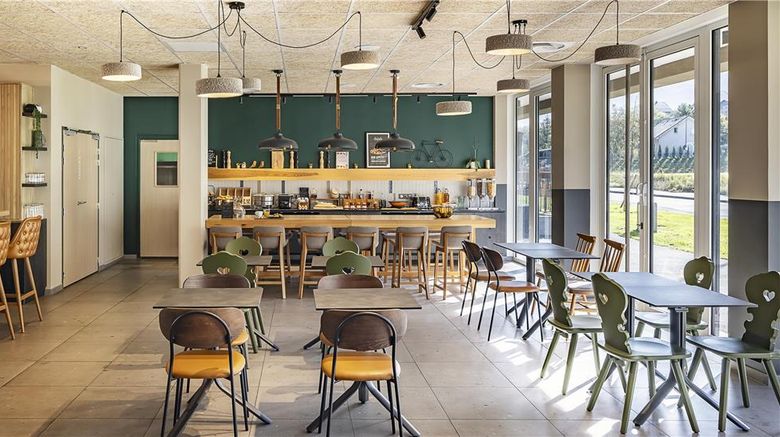 <b>Best Western Hotel Coeur de Maurienne Restaurant</b>. Images powered by <a href="https://iceportal.shijigroup.com/" title="IcePortal" target="_blank">IcePortal</a>.