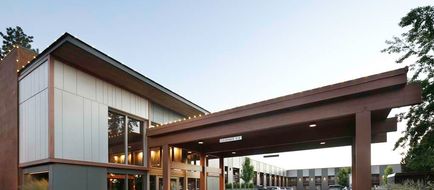 Waypoint Hotel Exterior