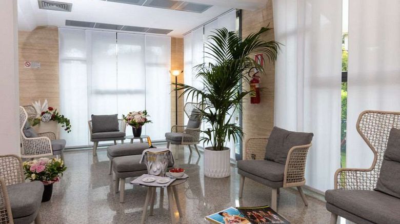 <b>Hotel Acapulco Lobby</b>. Images powered by <a href="https://iceportal.shijigroup.com/" title="IcePortal" target="_blank">IcePortal</a>.