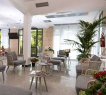 Hotel Acapulco Lobby