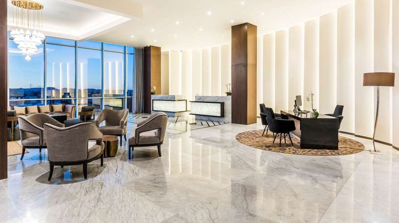 <b>Hyatt Regency San Luis Potosi Lobby</b>. Images powered by <a href="https://iceportal.shijigroup.com/" title="IcePortal" target="_blank">IcePortal</a>.