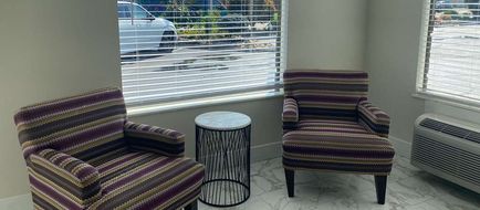 Econo Lodge Sevierville Lobby