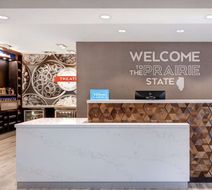 Hampton Inn Chicago Orland Park Lobby