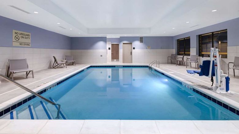 <b>Hampton Inn Chicago Orland Park Pool</b>. Images powered by <a href="https://iceportal.shijigroup.com/" title="IcePortal" target="_blank">IcePortal</a>.