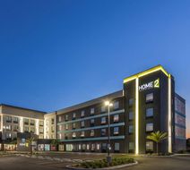 Tru by Hilton Airport Medical Center Exterior