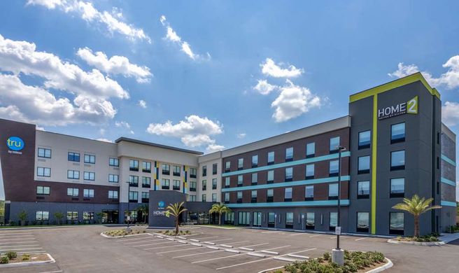 Tru by Hilton Airport Medical Center Exterior