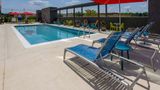 Tru by Hilton Airport Medical Center Pool