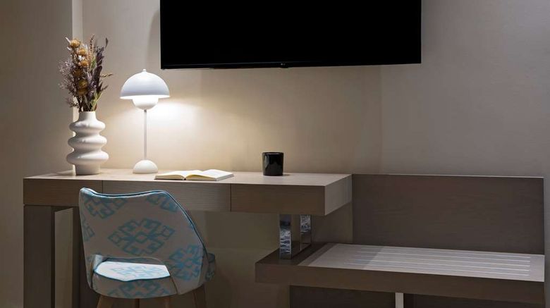 <b>Ajul Luxury Hotel & Spa Resort, Registry Room</b>. Images powered by <a href="https://iceportal.shijigroup.com/" title="IcePortal" target="_blank">IcePortal</a>.