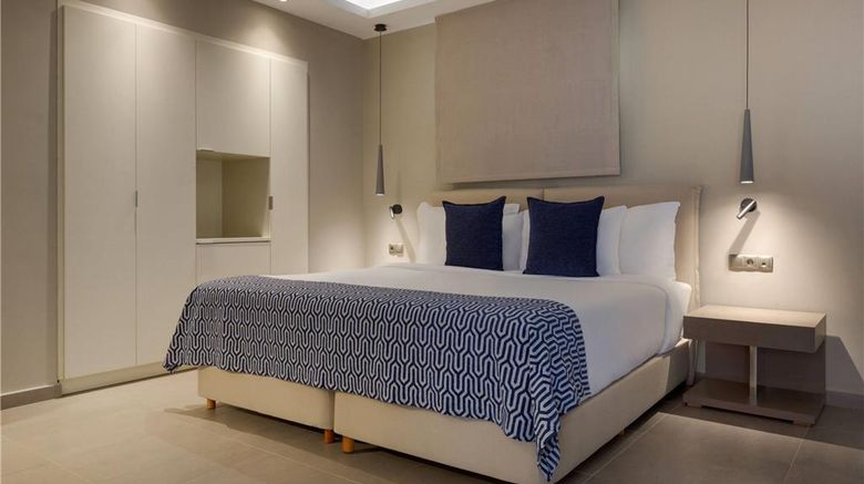 <b>Ajul Luxury Hotel & Spa Resort, Registry Suite</b>. Images powered by <a href="https://iceportal.shijigroup.com/" title="IcePortal" target="_blank">IcePortal</a>.