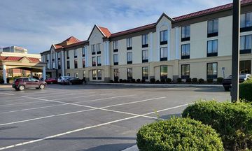 Wingate by Wyndham Greensboro/Coliseum