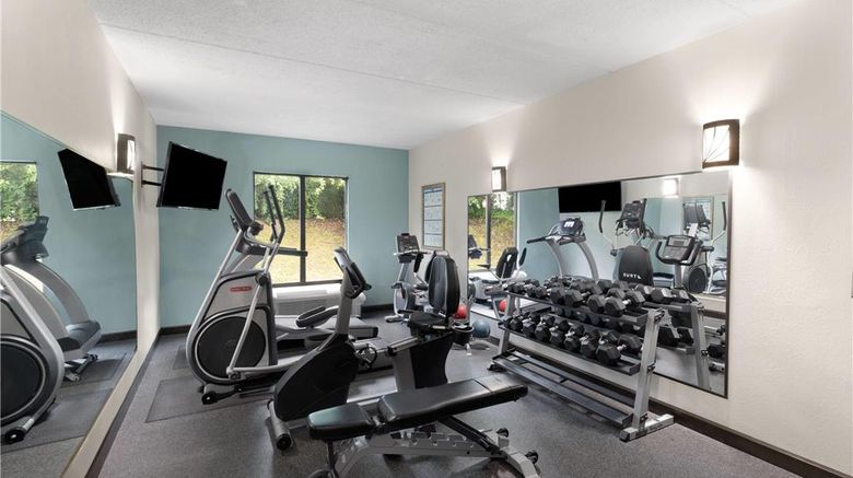 <b>Wingate by Wyndham Greensboro/Coliseum Health</b>. Images powered by <a href="https://iceportal.shijigroup.com/" title="IcePortal" target="_blank">IcePortal</a>.