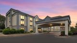 Wingate by Wyndham Greensboro/Coliseum Exterior