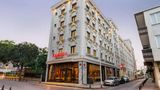 <b>Ramada by Wyndham Istanbul Umraniye Exterior</b>. Images powered by <a href="https://iceportal.shijigroup.com/" title="IcePortal" target="_blank">IcePortal</a>.