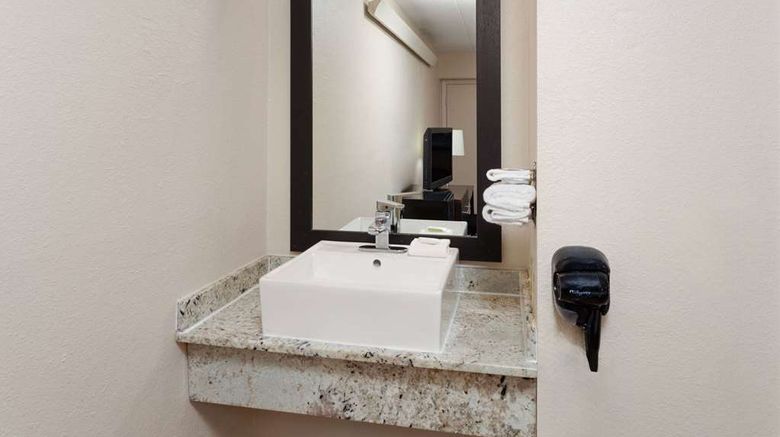 <b>Travelodge by Wyndham Peoria Room</b>. Images powered by <a href="https://iceportal.shijigroup.com/" title="IcePortal" target="_blank">IcePortal</a>.