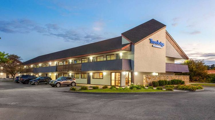 Travelodge by Wyndham Peoria Exterior