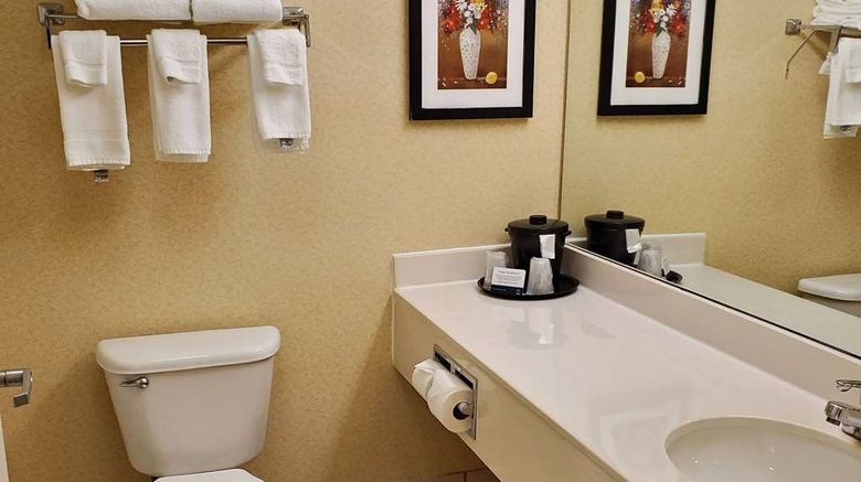 <b>Wingate by Wyndham Uniontown Room</b>. Images powered by <a href="https://iceportal.shijigroup.com/" title="IcePortal" target="_blank">IcePortal</a>.