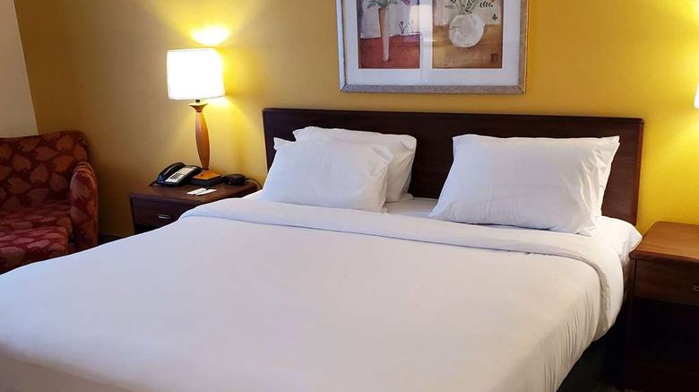 <b>Wingate by Wyndham Uniontown Room</b>. Images powered by <a href="https://iceportal.shijigroup.com/" title="IcePortal" target="_blank">IcePortal</a>.