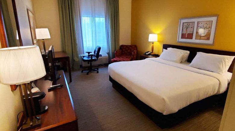 <b>Wingate by Wyndham Uniontown Room</b>. Images powered by <a href="https://iceportal.shijigroup.com/" title="IcePortal" target="_blank">IcePortal</a>.