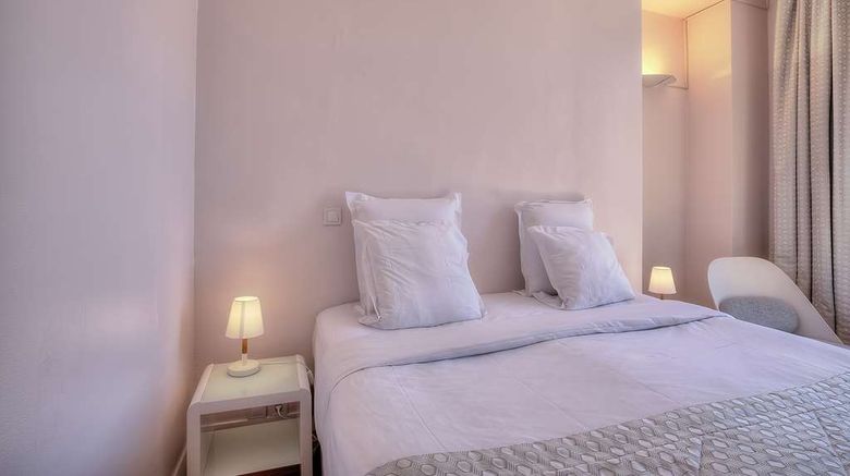 <b>Maison Lamartine Room</b>. Images powered by <a href="https://iceportal.shijigroup.com/" title="IcePortal" target="_blank">IcePortal</a>.
