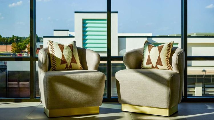 Lively Hotel on Oak-Tapestry by Hilton Lobby