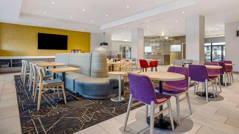 <b>Home2 Suites by Hilton Airport Lobby</b>. Images powered by <a href="https://iceportal.shijigroup.com/" title="IcePortal" target="_blank">IcePortal</a>.