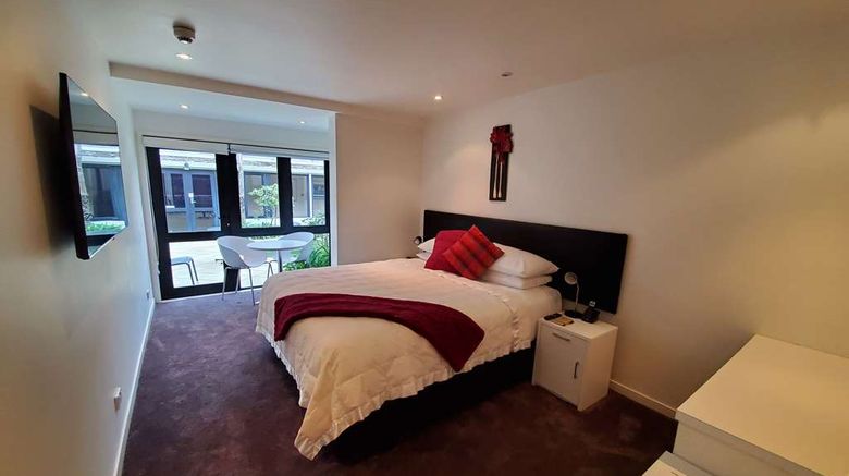 <b>The Devon Hotel New Plymouth Suite</b>. Images powered by <a href="https://iceportal.shijigroup.com/" title="IcePortal" target="_blank">IcePortal</a>.